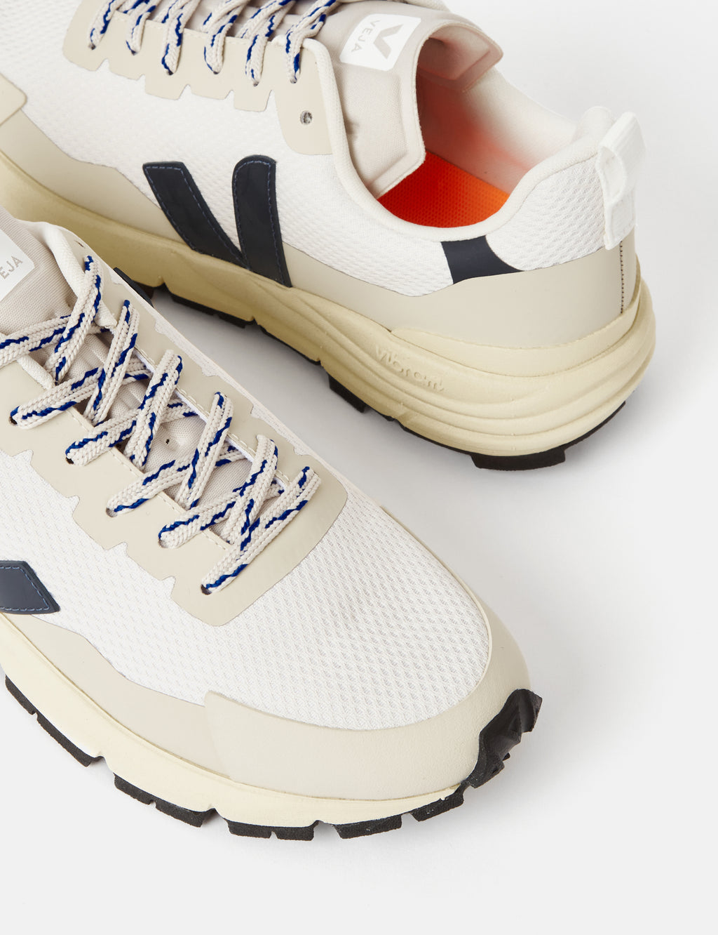 Veja Dekkan Alveomesh Trainers - Gravel/Nautico I Urban Excess