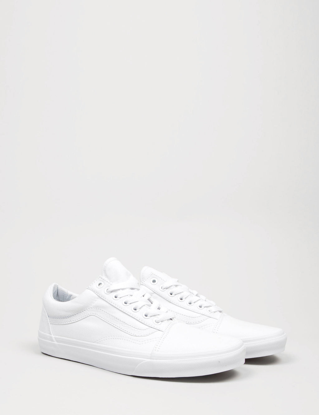 Vans old skool 2025 trainers in white vd3hw00