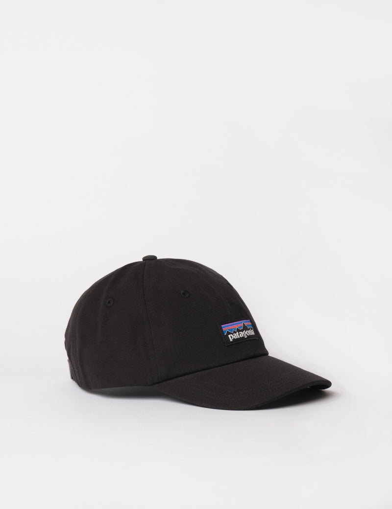 Patagonia P-6 Label Trad 캡-블랙