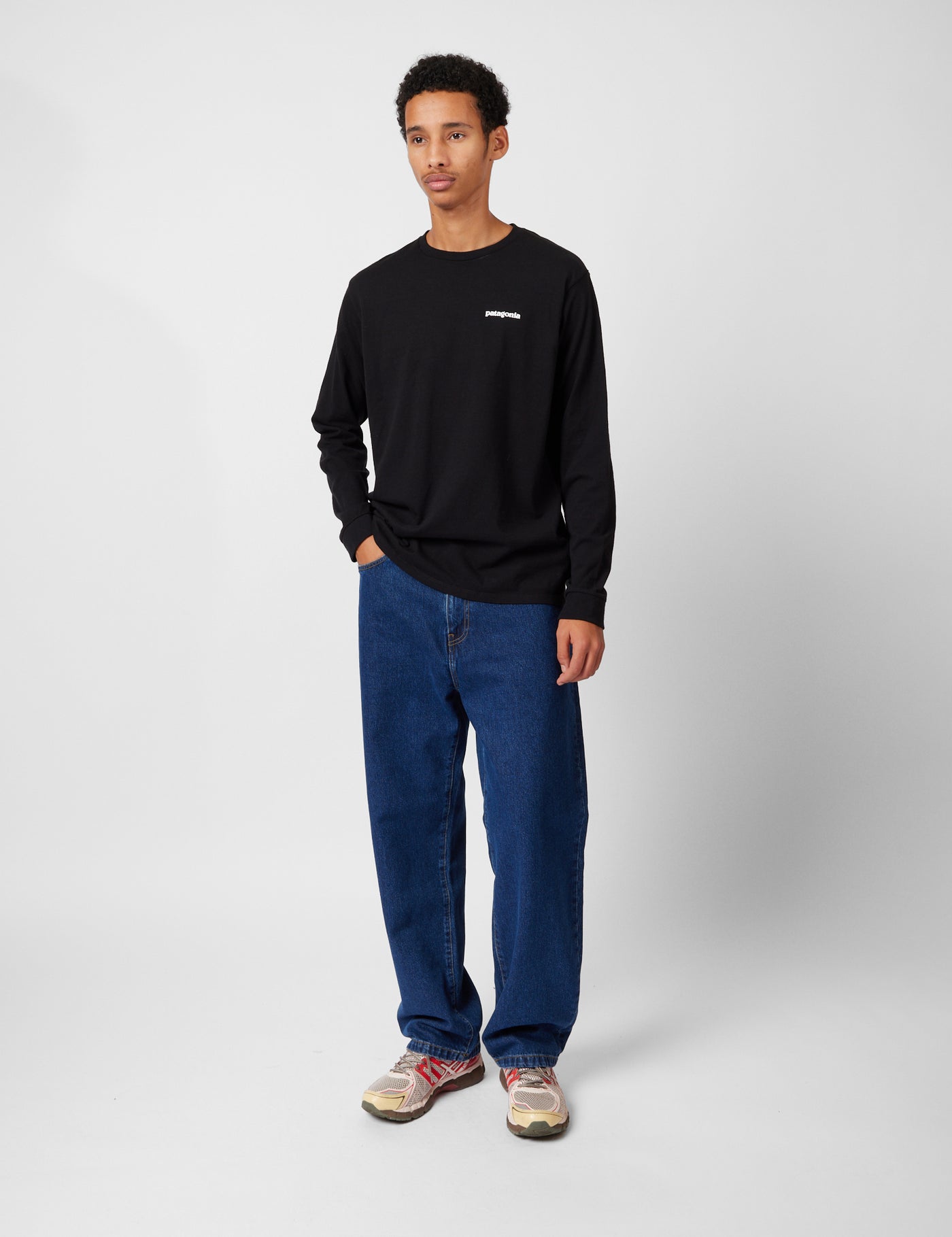 PatagoniaResponsibili-Tシャツ長袖Tシャツ-ブラック|URBAN EXCESS。