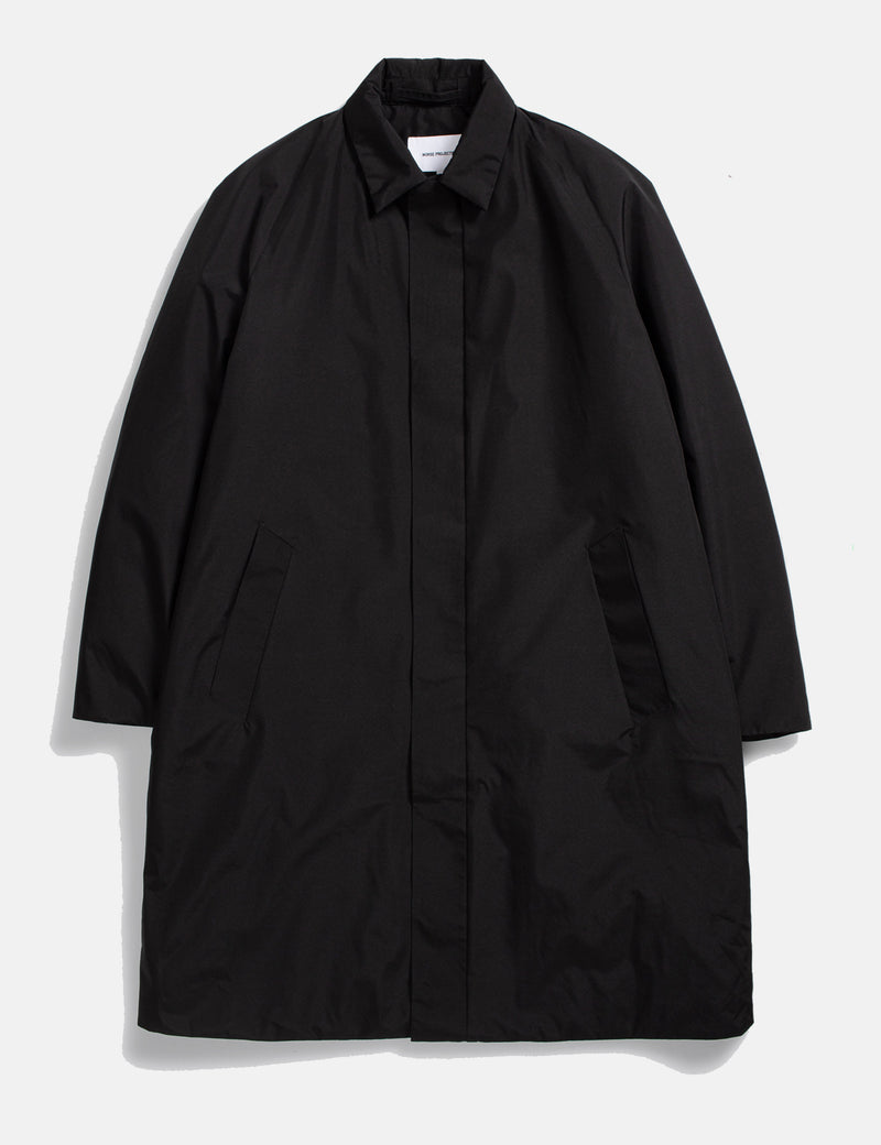 Norse Projects Vargo Gore-Tex Infinium Raglan Mac - Black