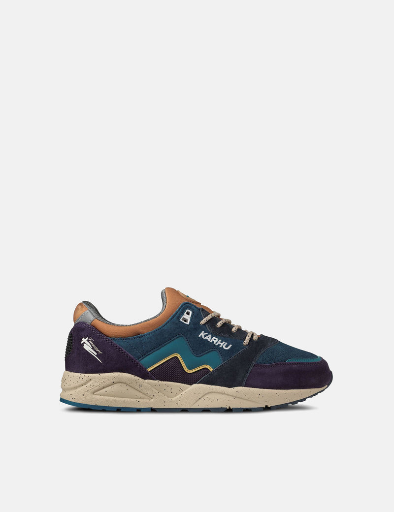 Karhu Aria 95 Trainers - Sweet Grape/Deep Lagoon