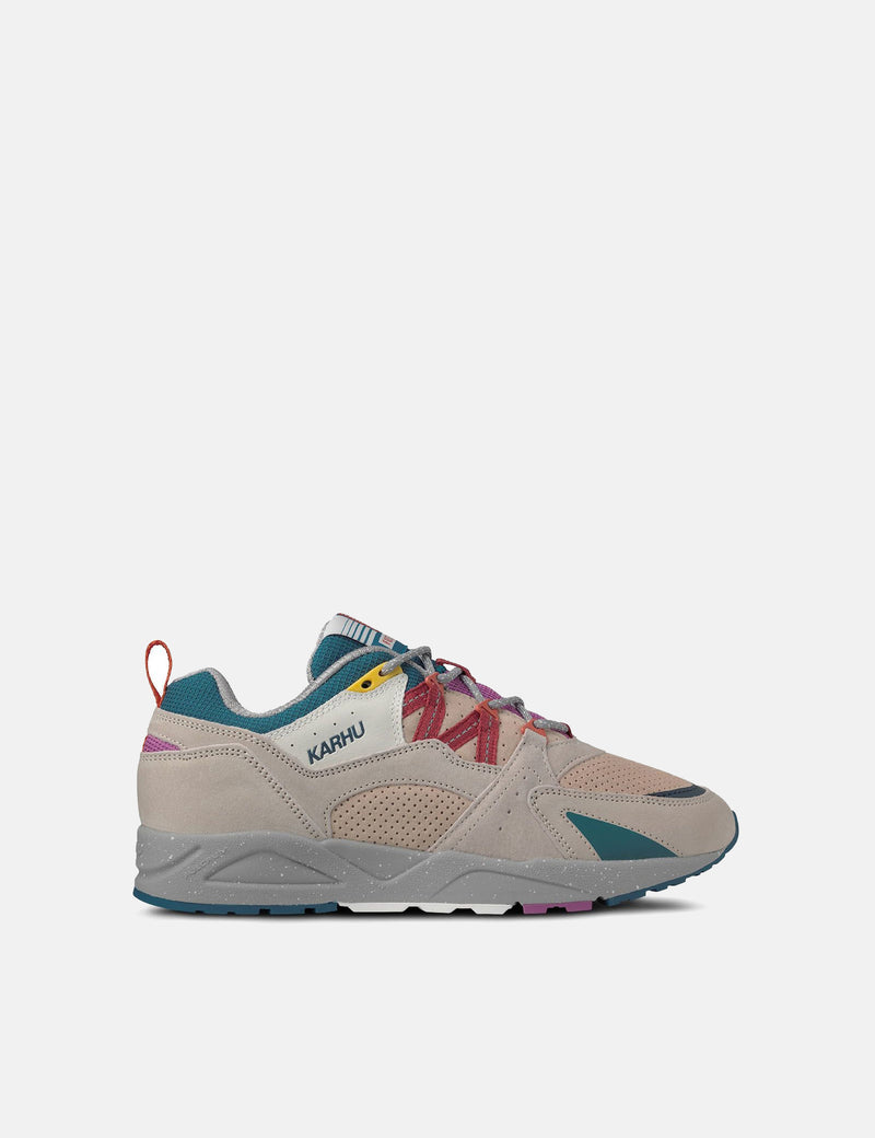 Karhu Fusion 2.0 Trainers - Silver Lining/Mineral Red