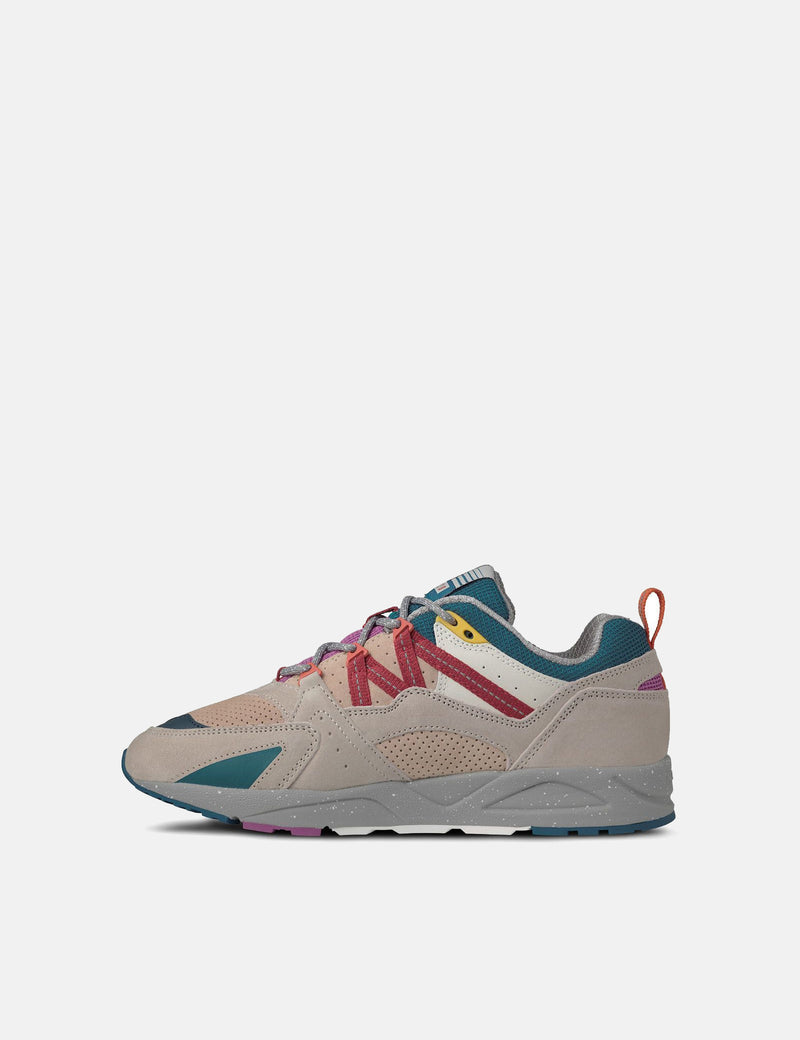 Karhu Fusion 2.0 Trainers - Silver Lining/Mineral Red