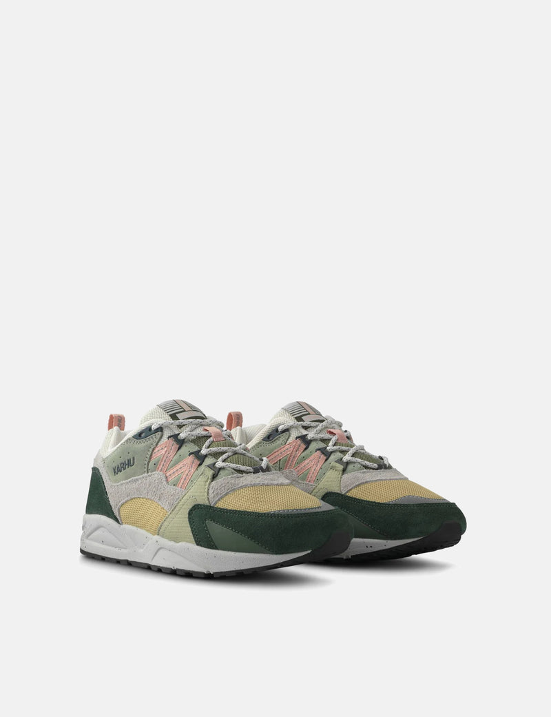 Karhu Fusion 2.0 Trainers - Darkest Spruce/Cameo Rose