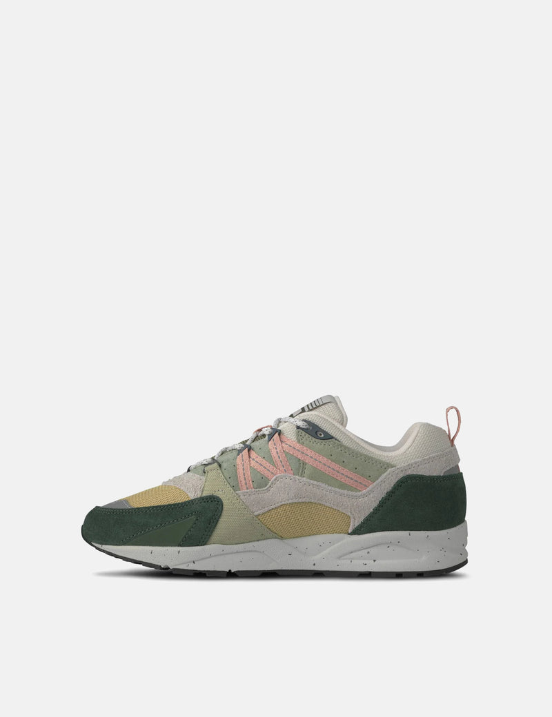 Karhu Fusion 2.0 Trainers - Darkest Spruce/Cameo Rose