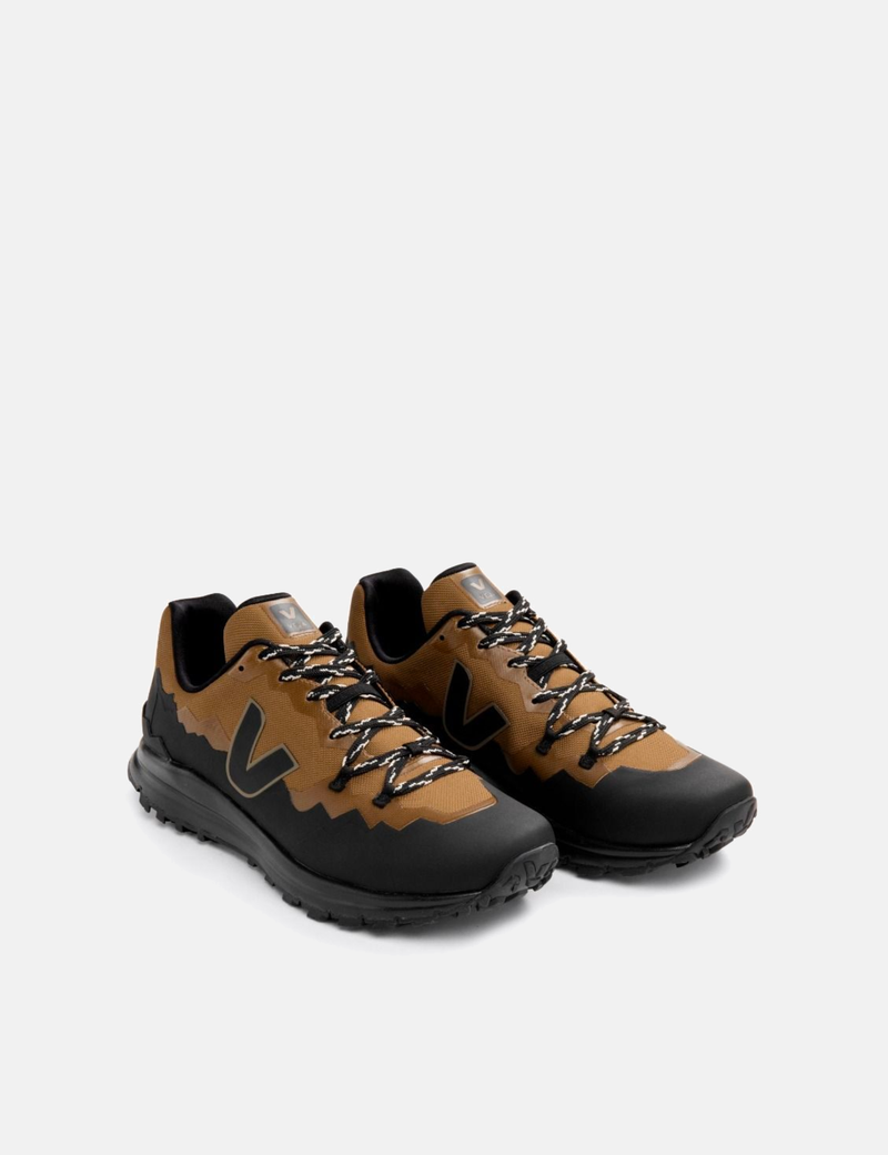 Veja Fitz Roy Trek Shell Trainers - Terra Black