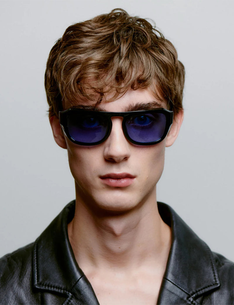 A.Kjaerbede Max Sunglasses - Black/Blue