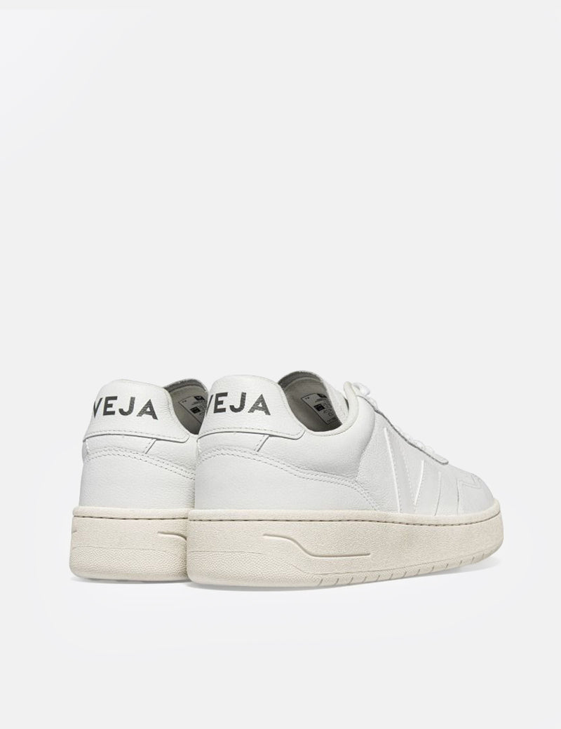 Veja V-90 O.T. Leather Trainers - Extra White