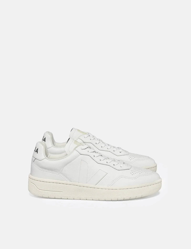 Veja V-90 O.T. Leather Trainers - Extra White