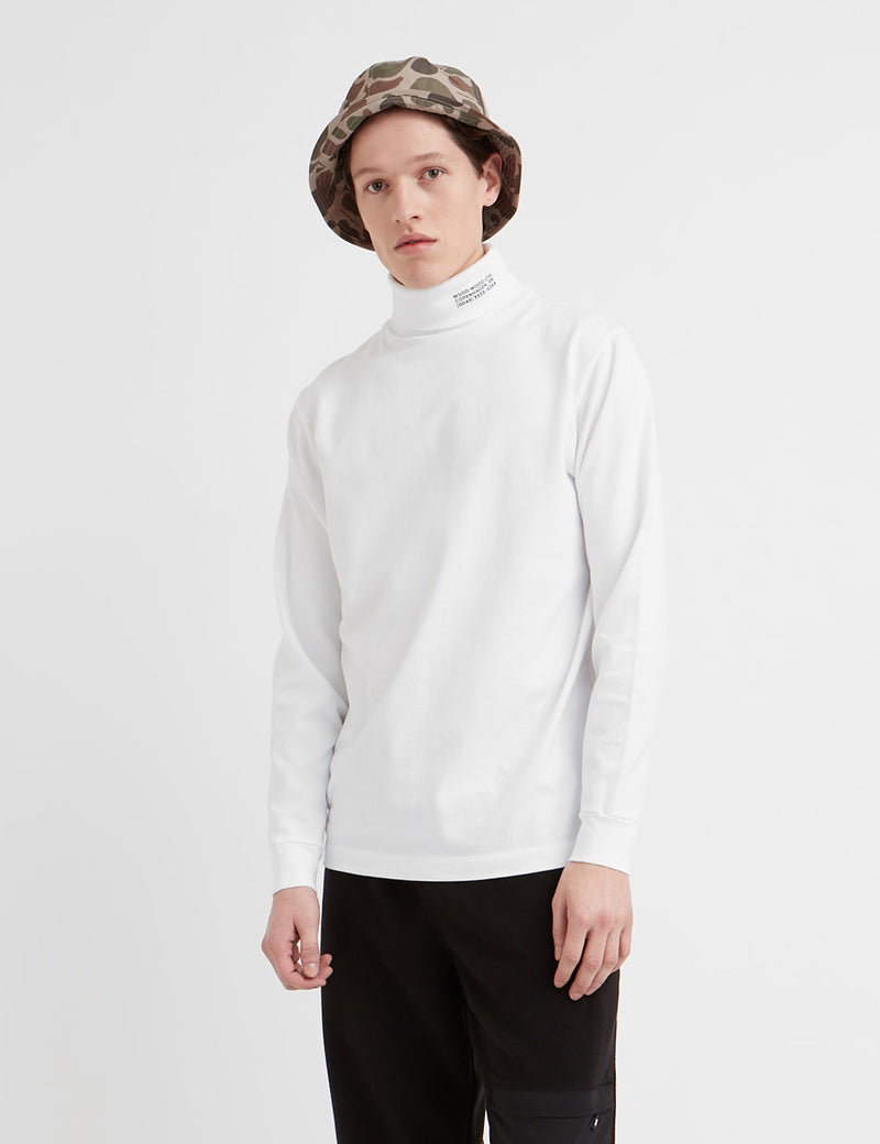 Wood Wood Austin Turtleneck - White