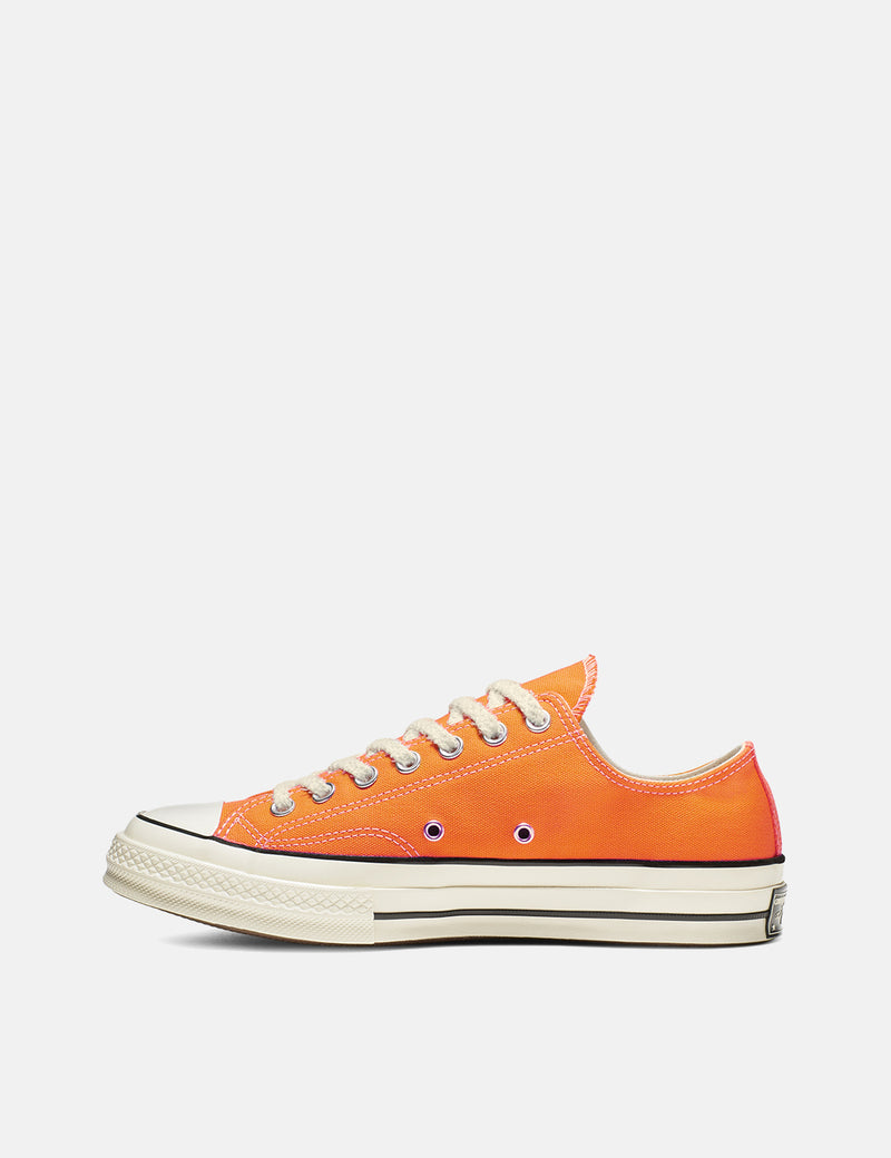 Converse 70 s Chuck Taylor Low 164928C Orange Rind Egret Black