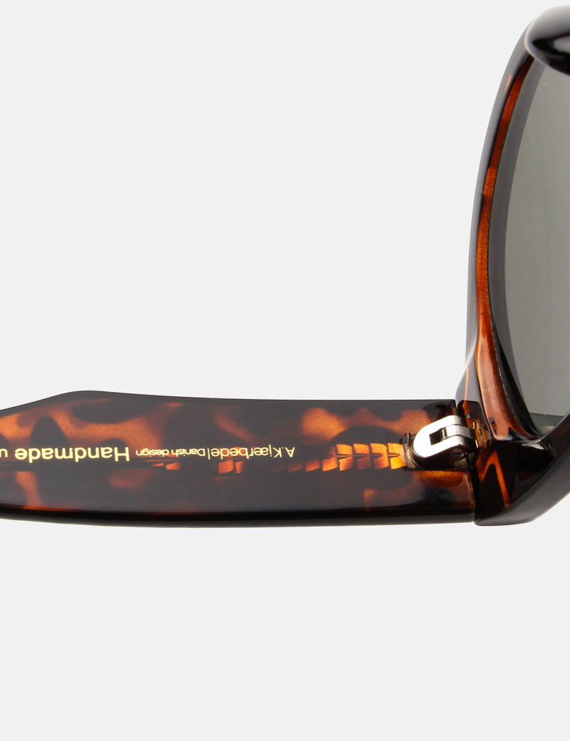 A.Kjaerbede Lunettes de soleil Winnie - Demi Tortoise