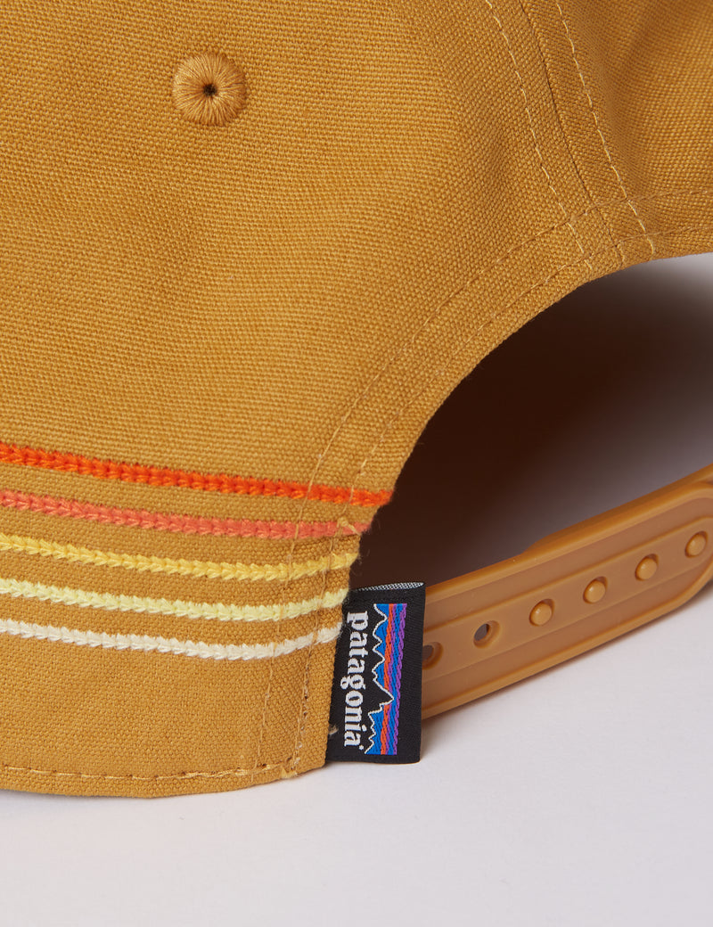 Patagonia 라인 로고 릿지 스트라이프 Funfarer 캡 - Oaks 브라운