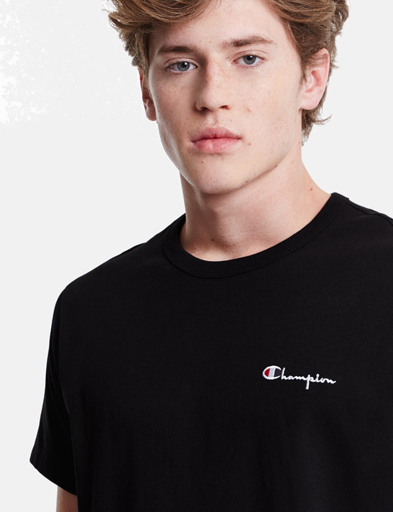 Champion 스크립트 로고 티셔츠-블랙