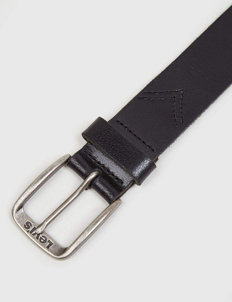 Levis Classic Logo Buckle Leather Belt - Black