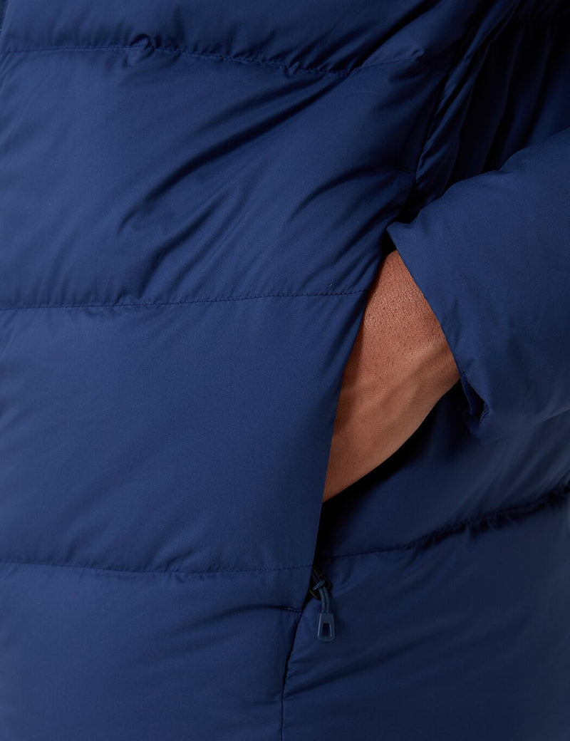 Patagonia 사일런트 다운 재킷-클래식 네이비 블루