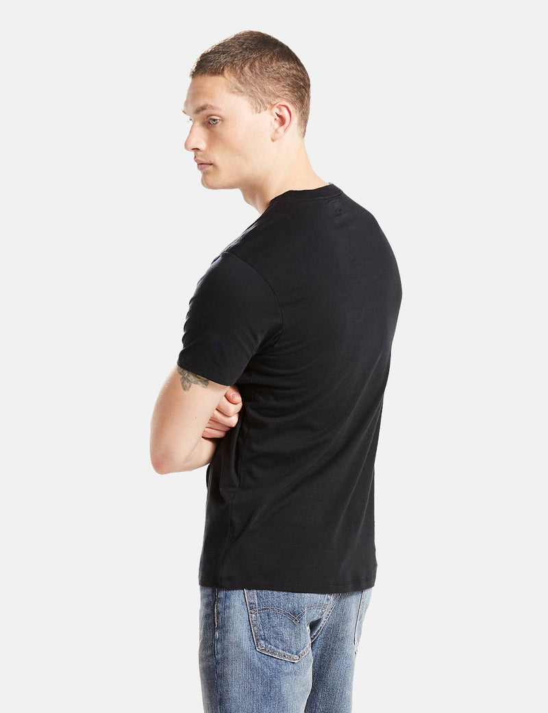 Levis Set-In Sunset Pocket T-Shirt - Mineral Black