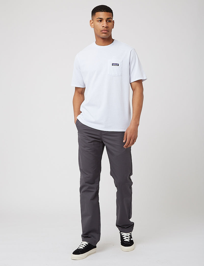 T-Shirt Patagonia P-6 Label Pocket Responsibili-Tee - White