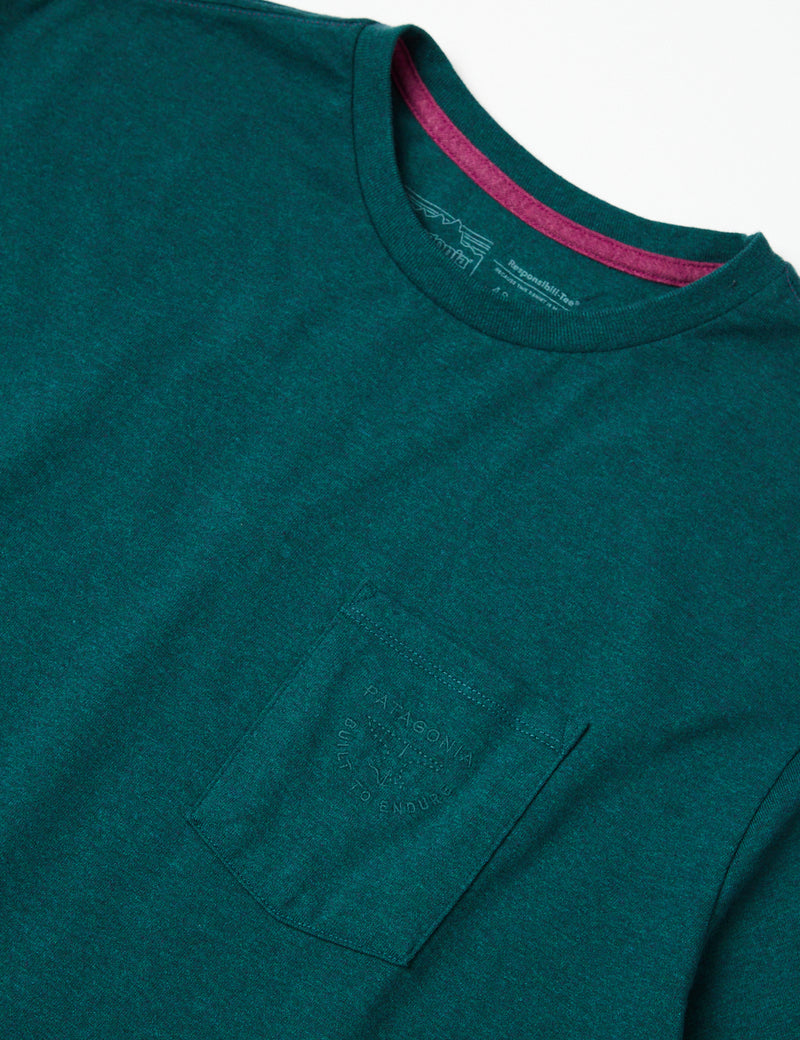 Patagoniaフォージマーククレストポケットレスポンシビリ-Tシャツ-ボレアリスグリーン