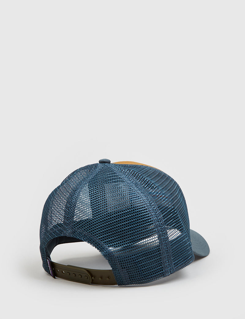 Patagonia P-6 Logo Trucker Hat - Bear Brown