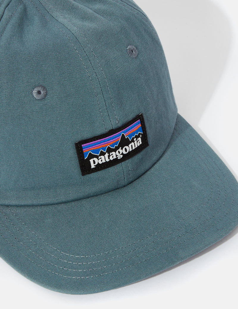 PatagoniaP-6ラベルトラッドキャップ-プルームグレー