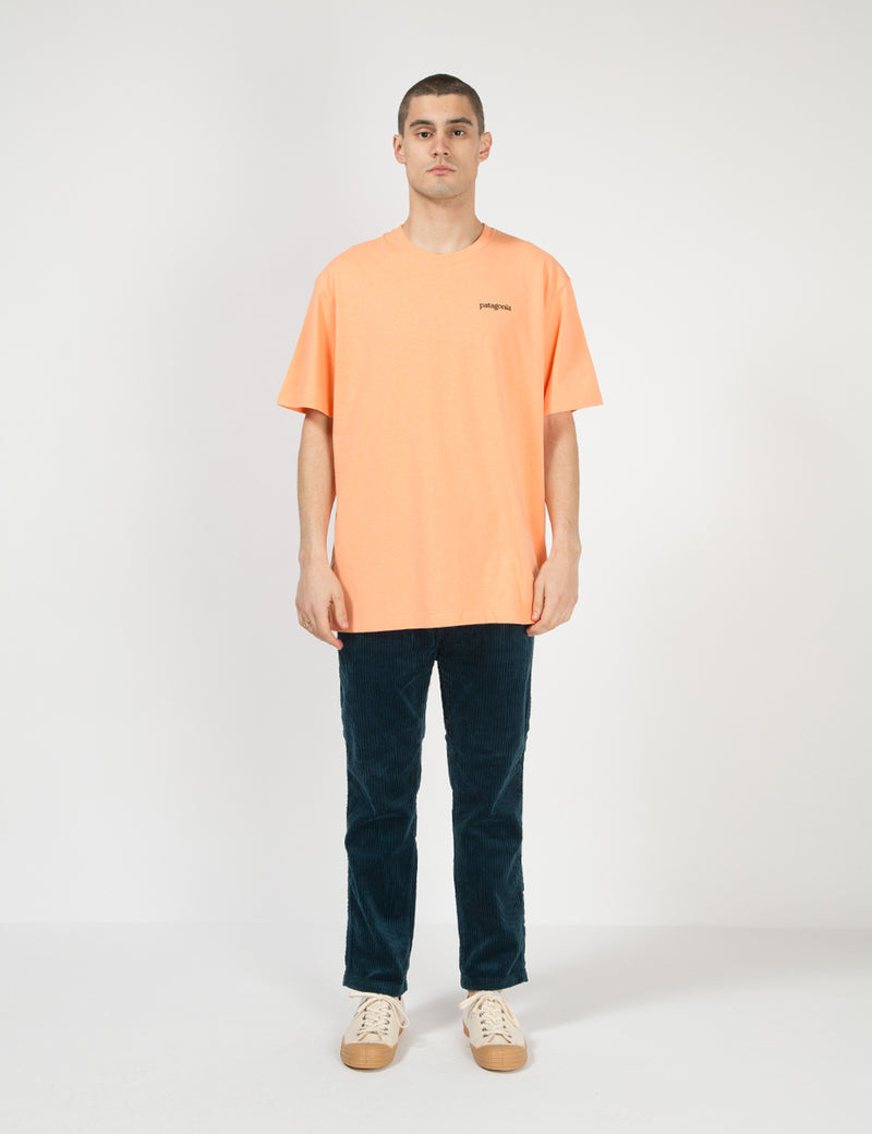 パタゴニアP-6ロゴレスポンシビリ-Tシャツ-ピーチシャーベットオレンジ