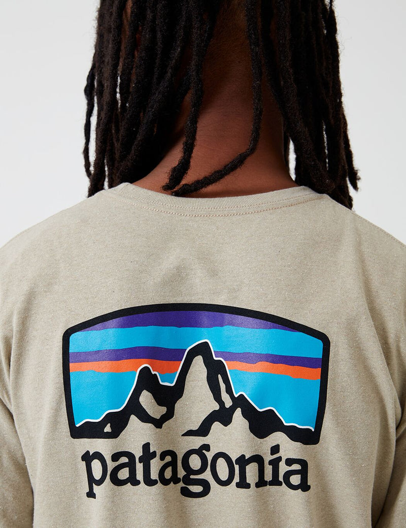 Patagonia Fitz Roy Horizons Responsibili-��Tee Long Sleeve T��-Shirt - Pumice