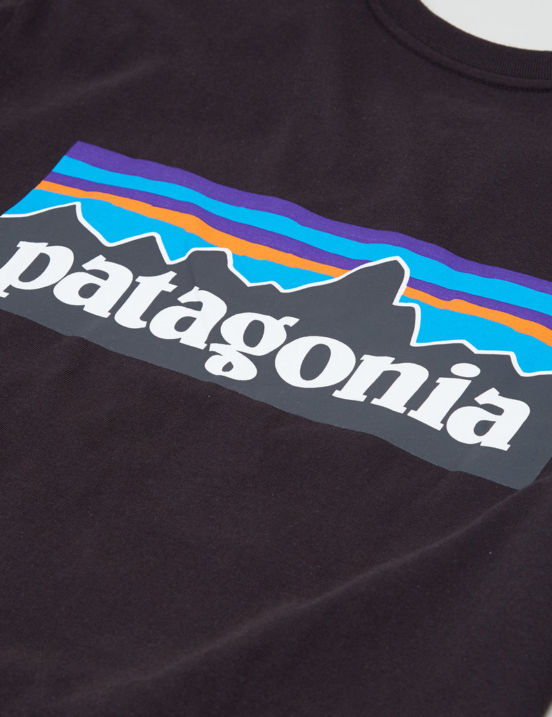 Patagonia P-6 Logo Pocket T-Shirt - Black