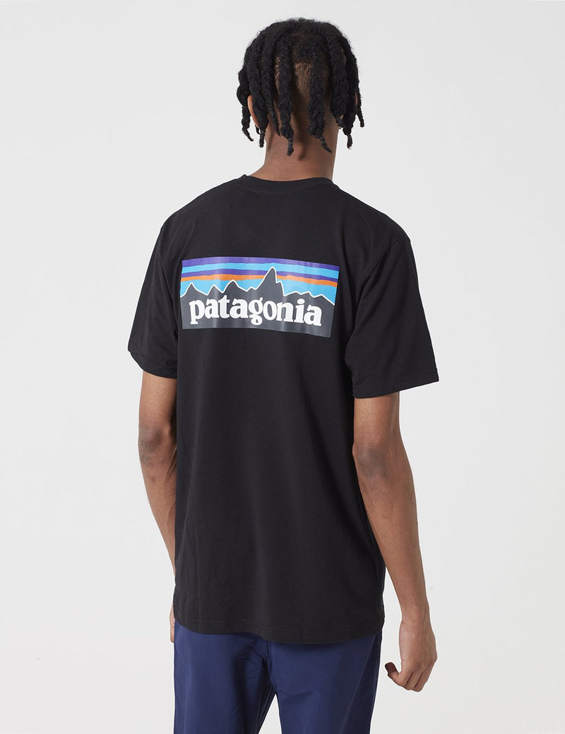 パタゴニアP-6ロゴポケットレスポンシビリ-Tシャツ-ブラック