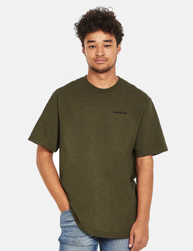 パタゴニアP-6ロゴレスポンシビリ-Tシャツ-セディメントブラウン
