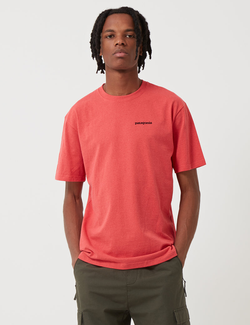 パタゴニアP-6ロゴレスポンシビリ-Tシャツ-トマトレッド