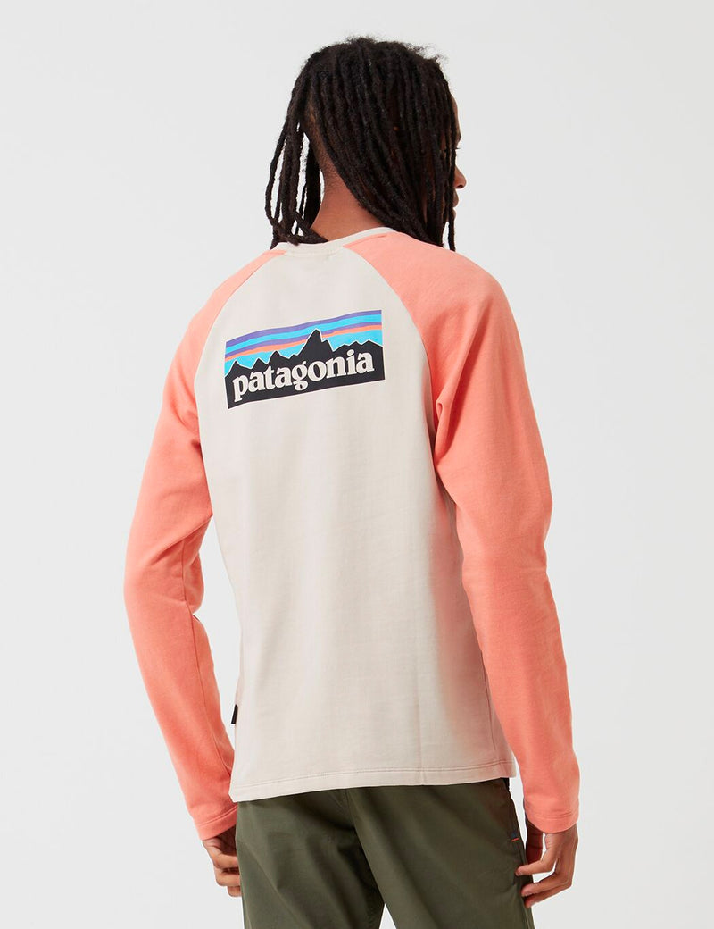 Sweat-shirt à col rond avec logo P-6 Patagonia - Pumice