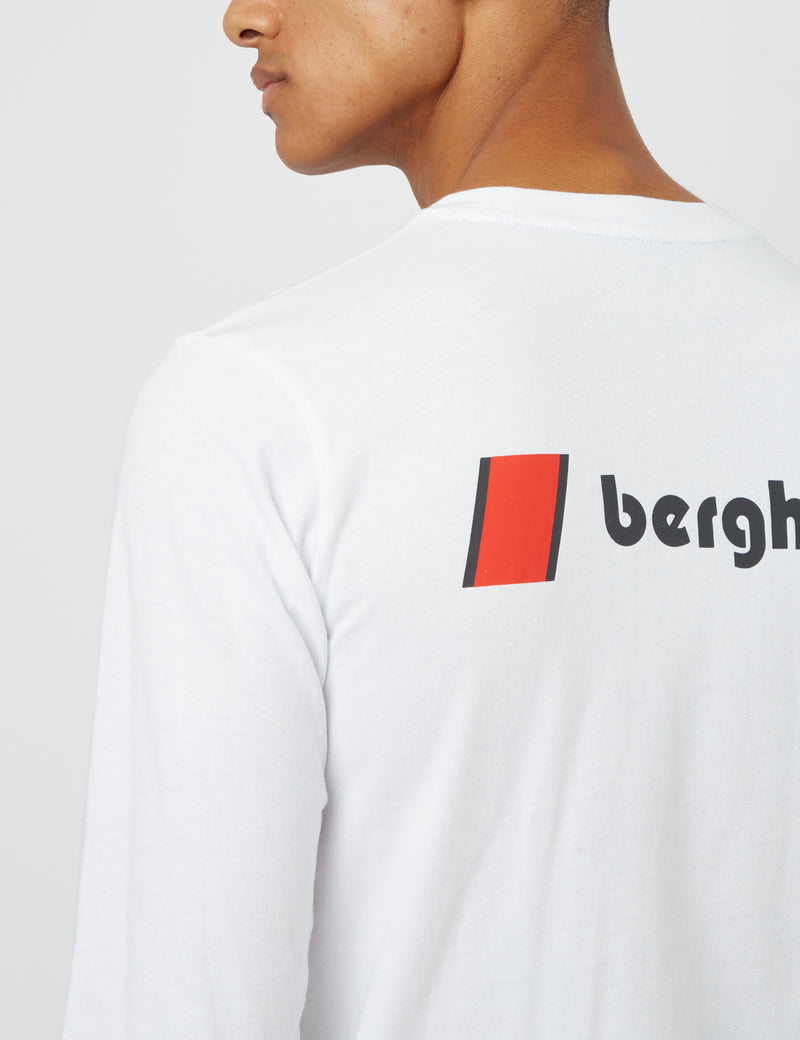 Berghaus Dean Street Heritage 전면 및 후면 로고 긴팔 티셔츠 - 퓨어 화이트
