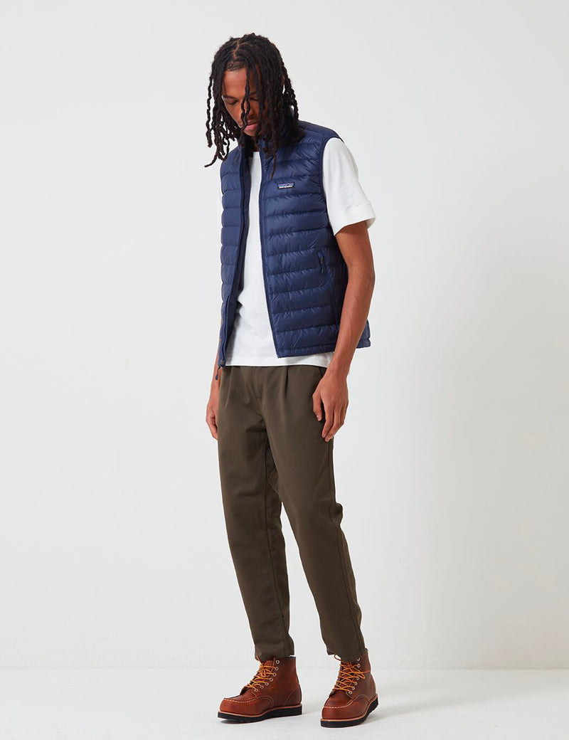 Patagonia men's down on sale sweater vest navy blue