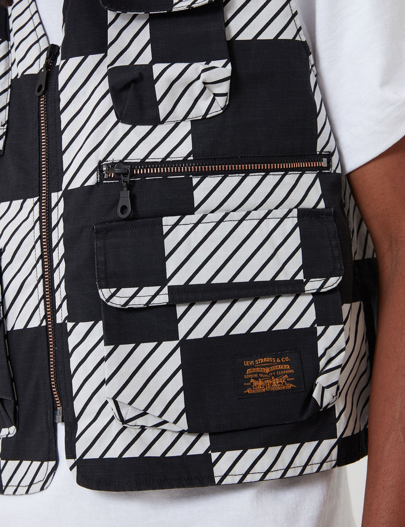 Levis Skate Utility Vest - S&E Kelly Checkers