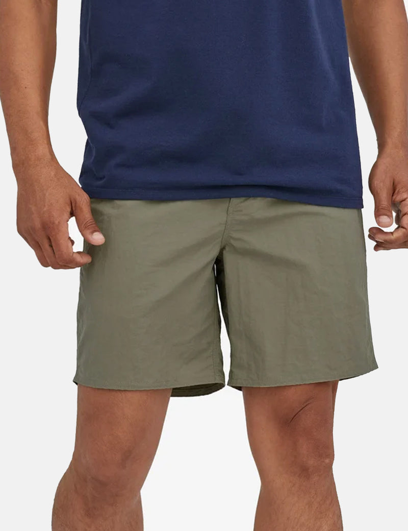 Patagonia Wavefarer Hybrid Walk Shorts (18 pouces) - Garden Green