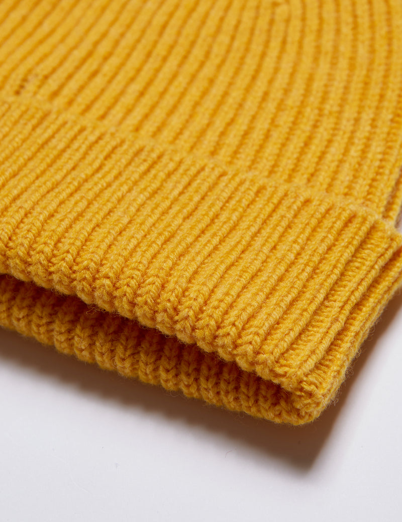 Bhode Aran Short Beanie Hat (Lambswool) - Pamplemouse Yellow