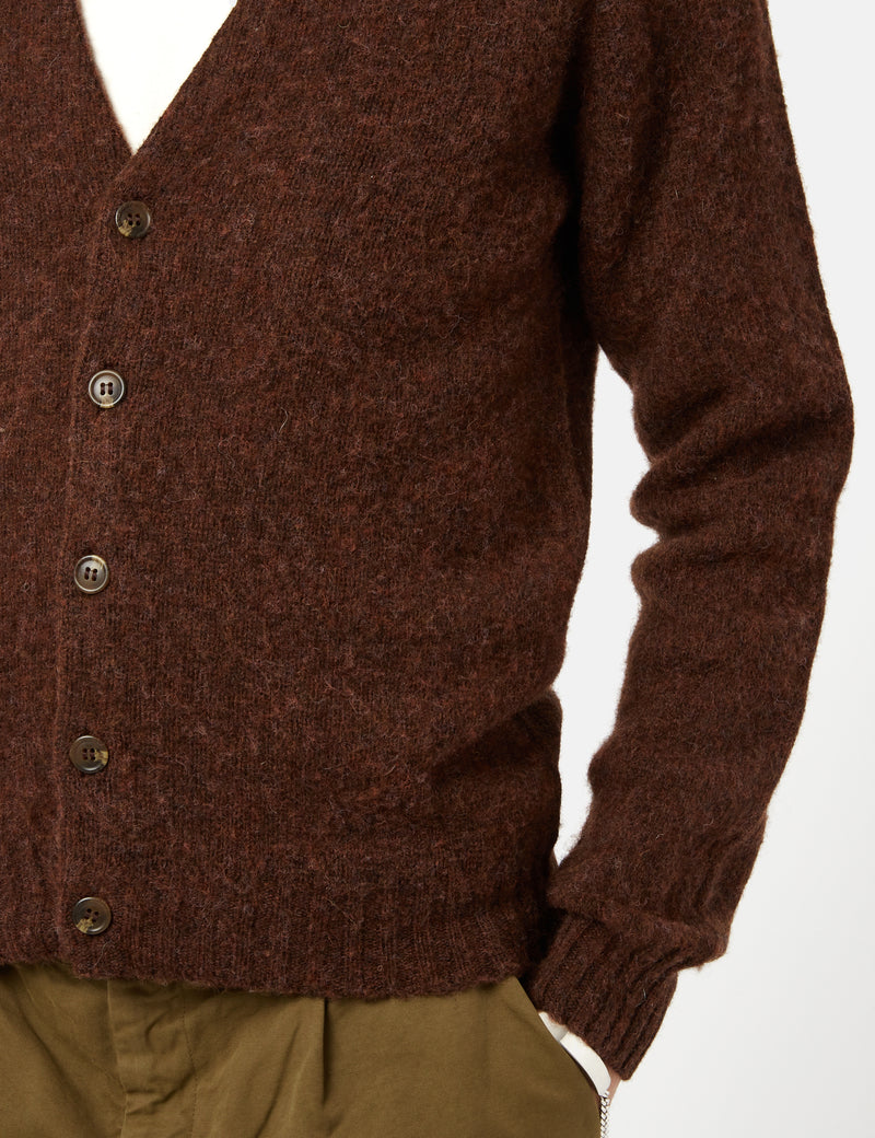Bhode Lambswool Cardigan (Made in Scotland) - Coffee