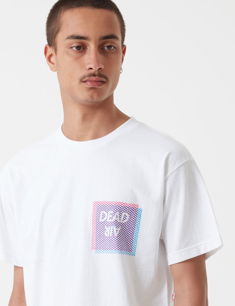 Stu Gazi Dead AirTシャツ-ホワイト