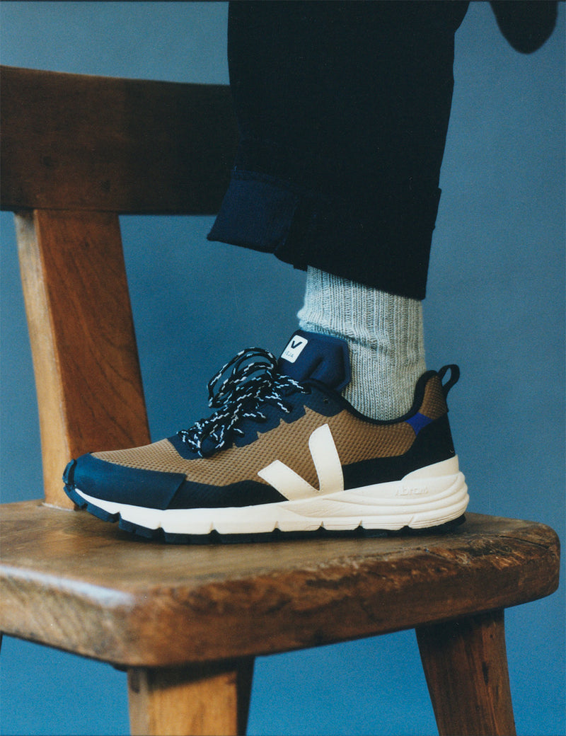 Ladies veja shop