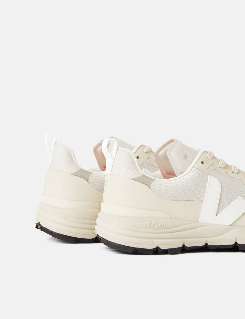 Women's Veja Dekkan Alveomesh Trainers - Natural White