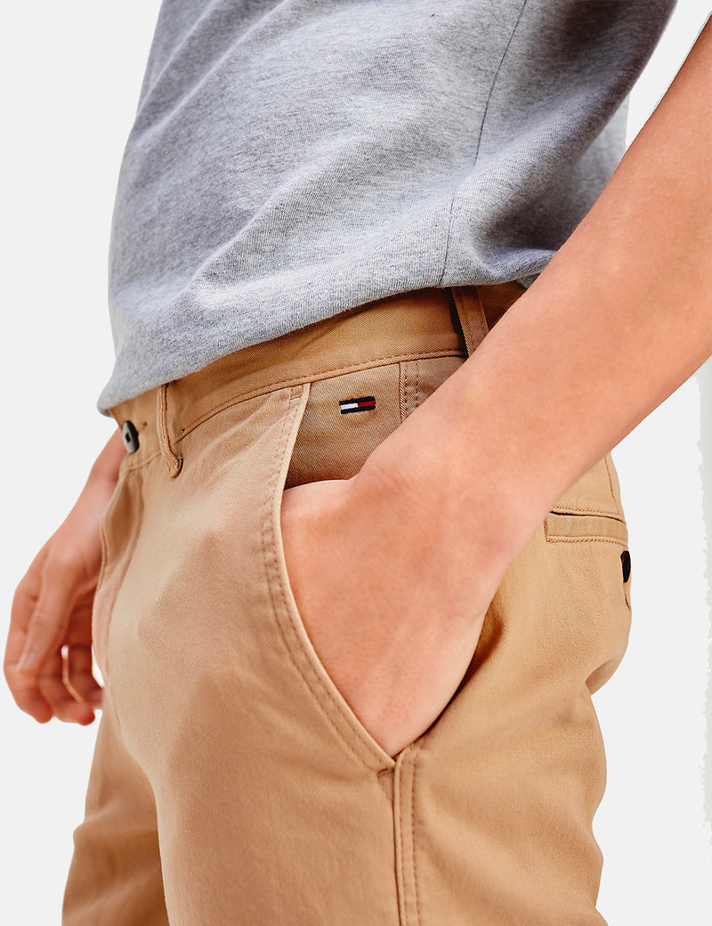 Tommy Jeans Essential Chino Shorts - Classic Khaki