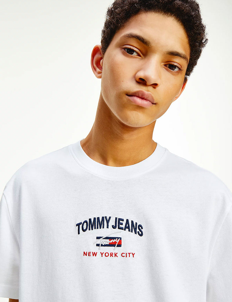 Tommy JeansタイムレストミースクリプトTシャツ-ホワイト