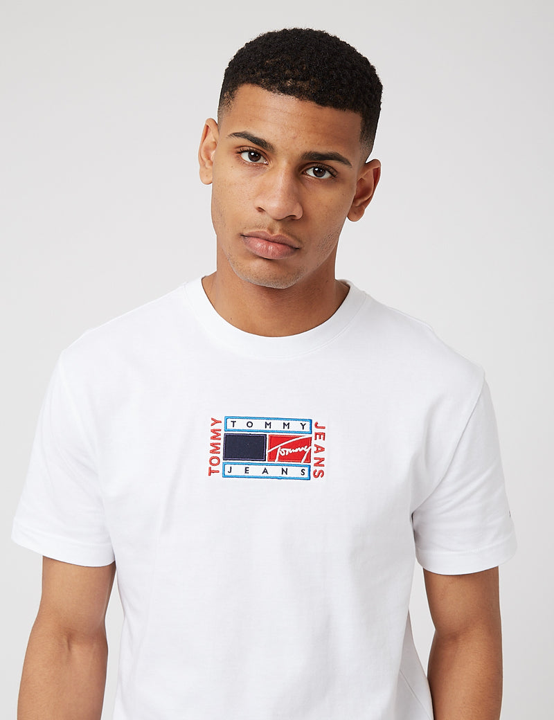 T-Shirt Tommy Jeans Timeless Tommy Flag - Blanc