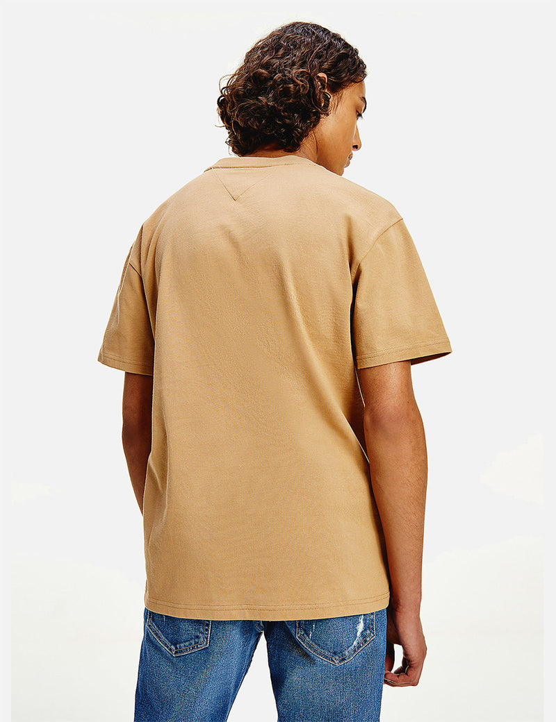 Tommy Jeans T-Shirt mit rundem Logo - Klassisch Khaki