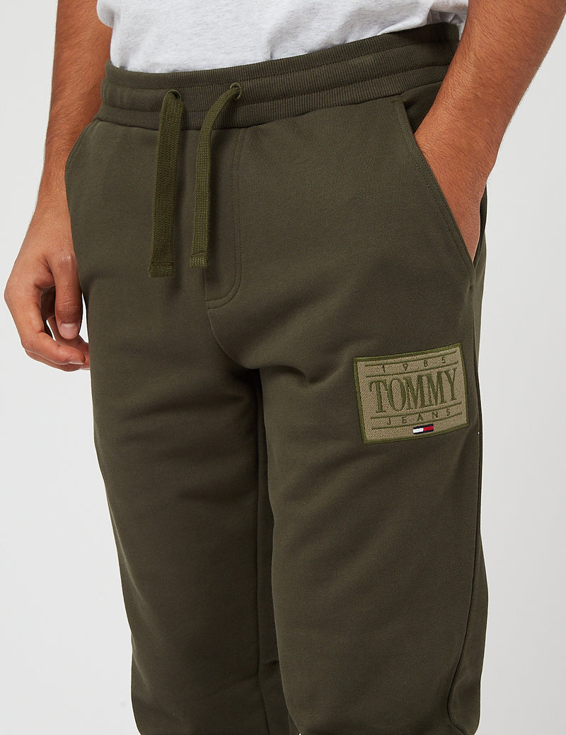 Tommy Jeans Tonal Logo Sweatpants - Dark Olive