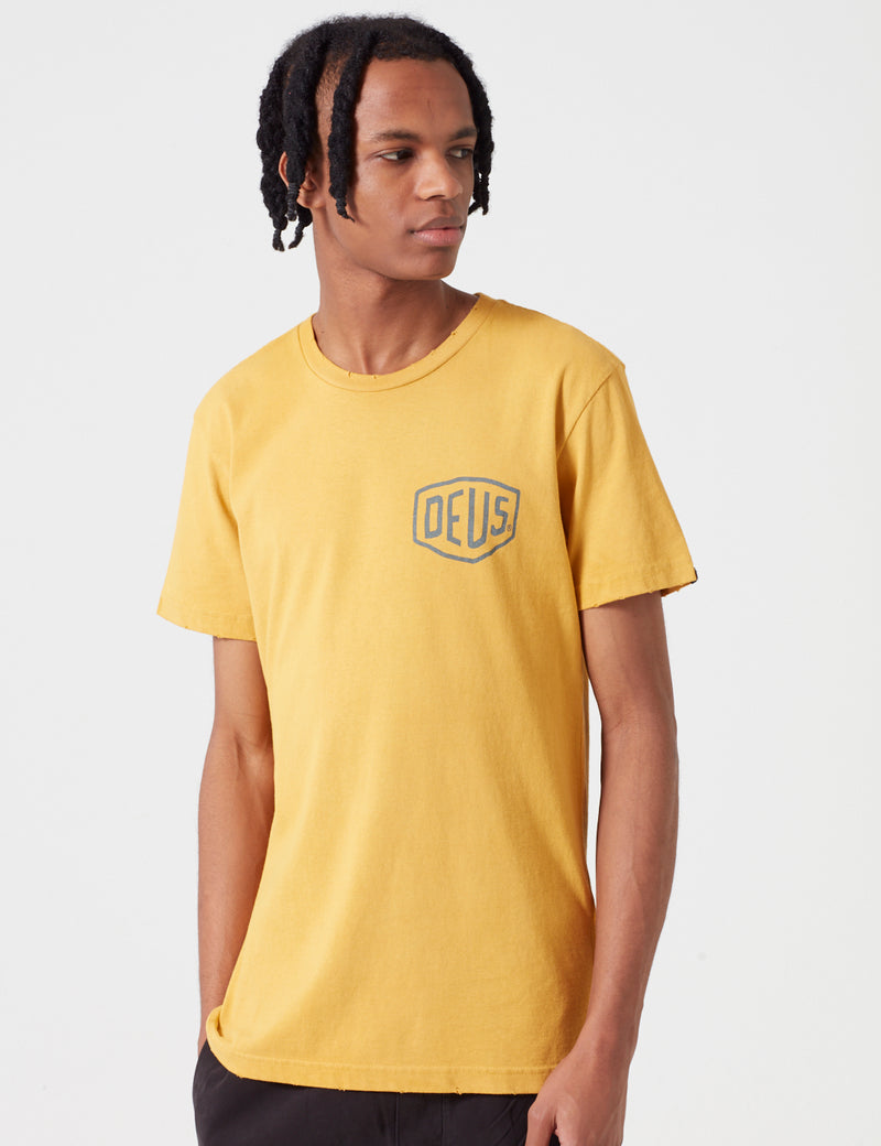 T-shirt Tokyo Deus Ex Machina blanchi au soleil - Doré
