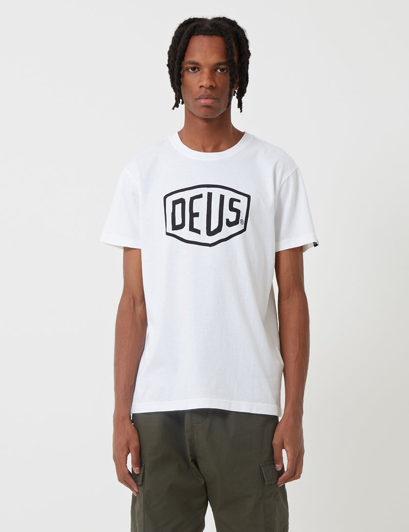 Deus ExMachinaシールドTシャツ-ホワイト