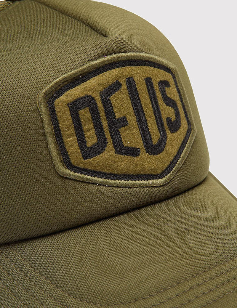 Deus Ex Machina Baylands Felt Shield Trucker Cap - Olive